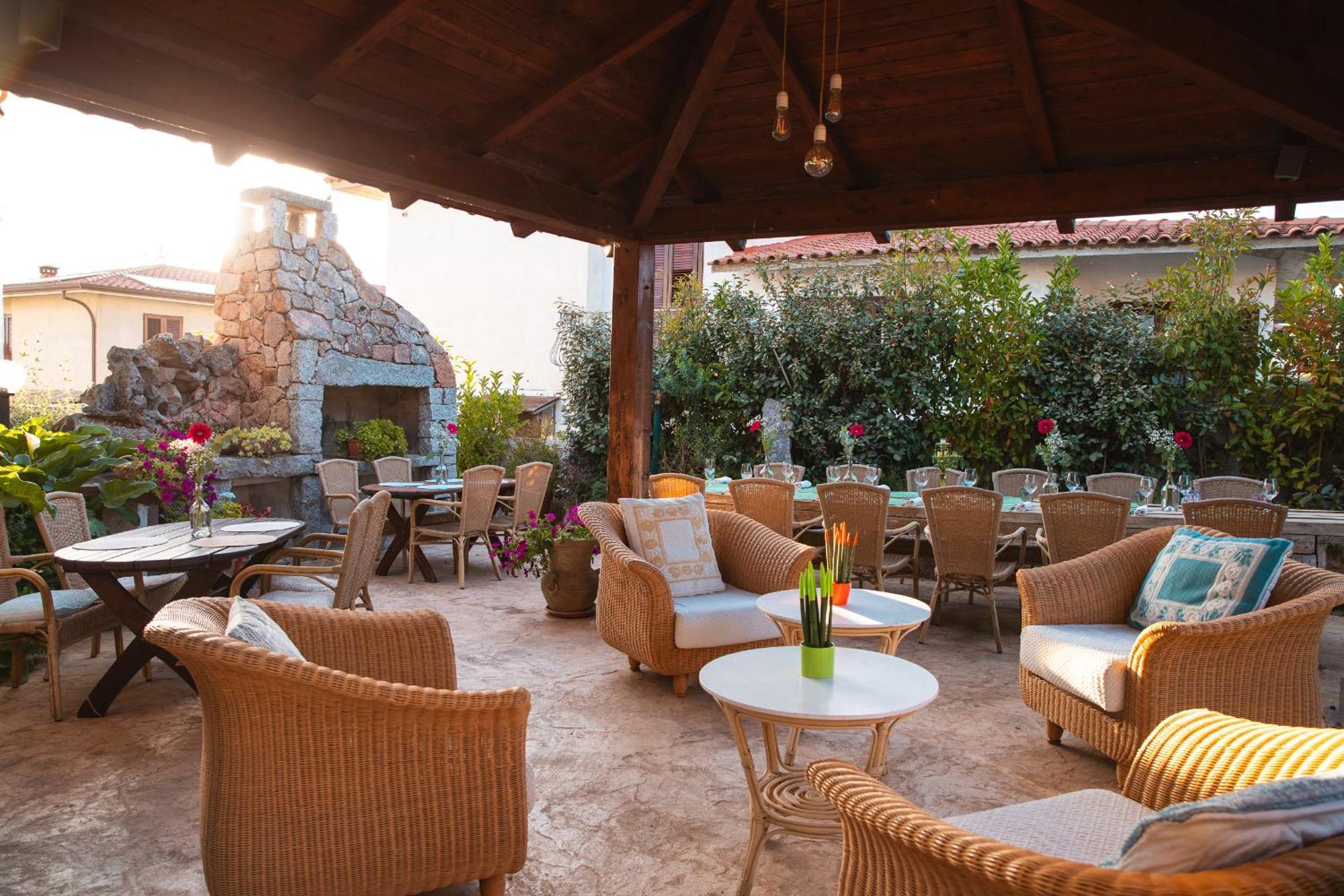 Hotel Ristorante S'Astore Benetutti Exterior photo